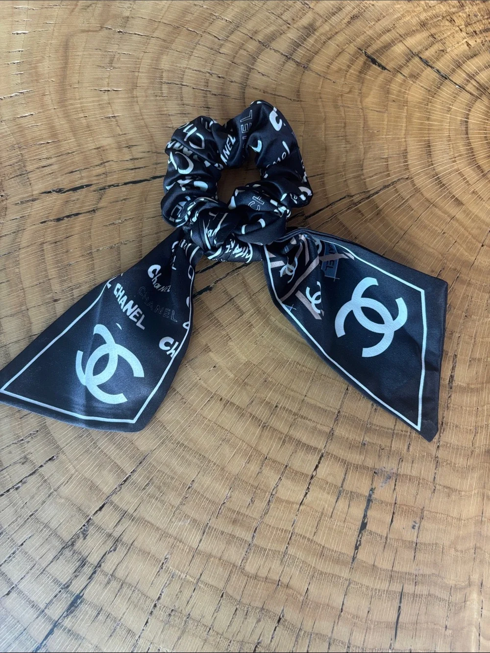 CHANEL Ribbon-style Scrunchie Hair Accessory Hair Tie